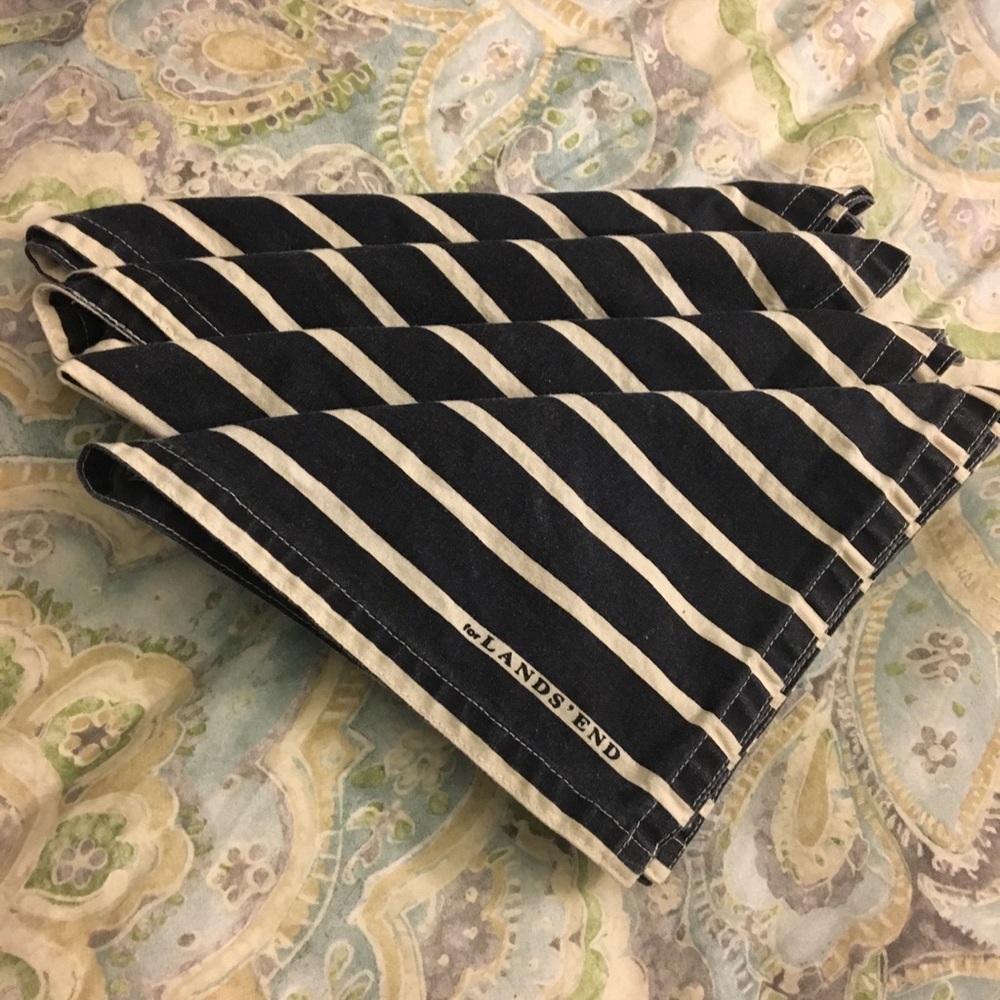 GUC Kids Konserve 15.6” x 15” navy/cream napkin